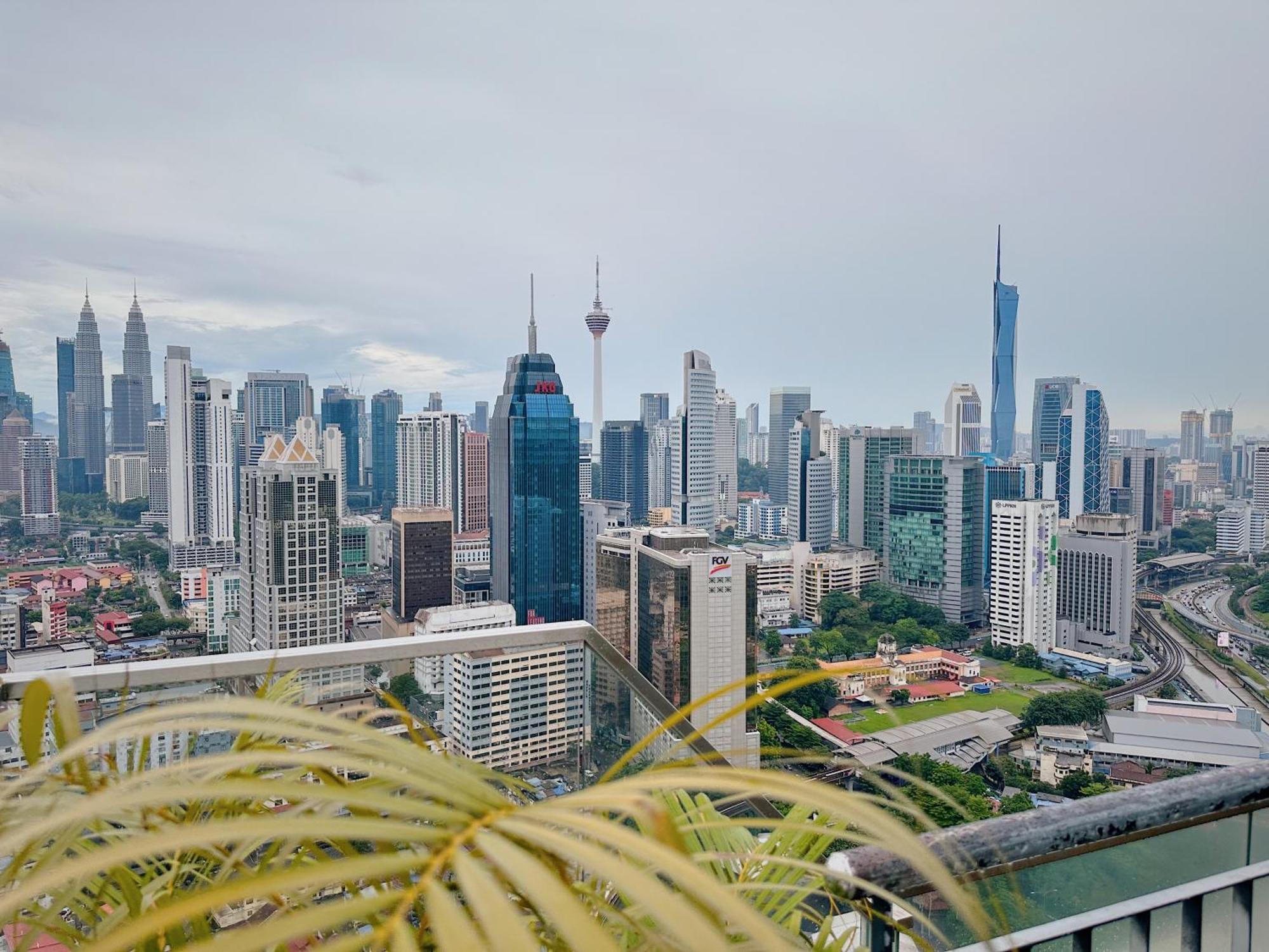 Modern Bauhaus Studio At Regalia Klcc Infinity Pool Kuala Lumpur Exteriér fotografie