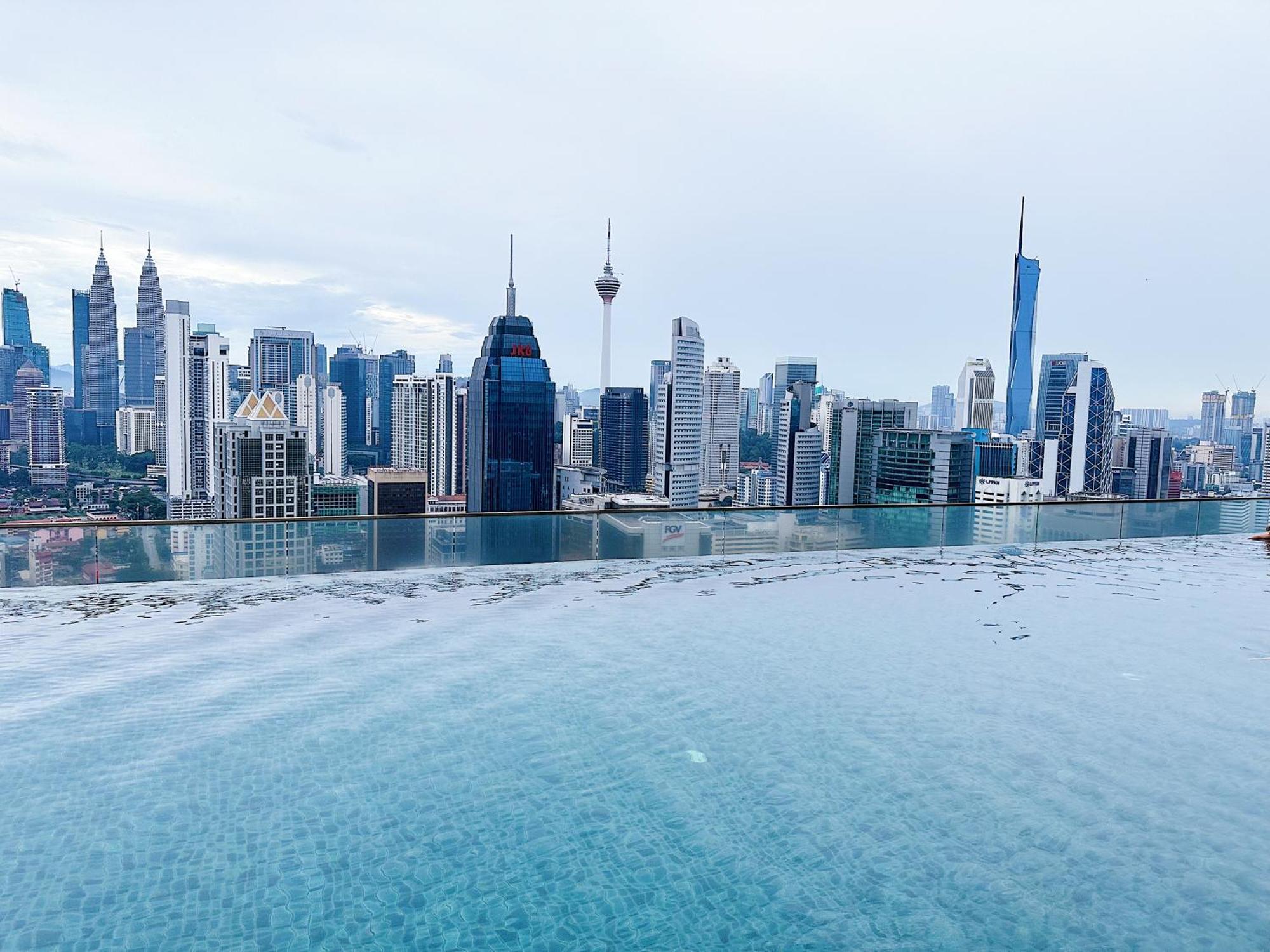 Modern Bauhaus Studio At Regalia Klcc Infinity Pool Kuala Lumpur Exteriér fotografie